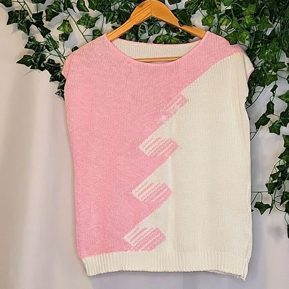 Vintage. Sweater. Cap Sleeve. Size Medium.
